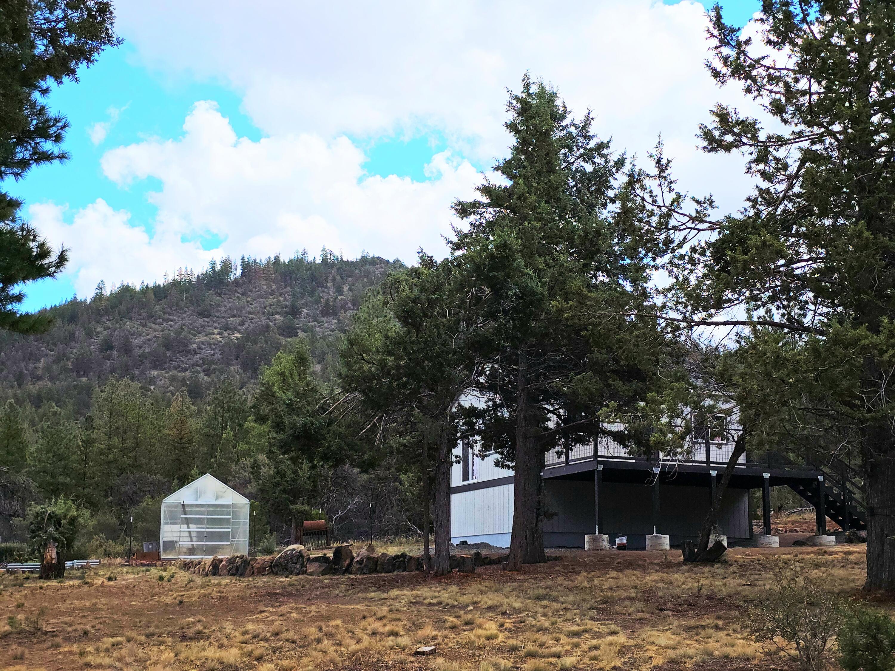 48070 Partin Drive Beatty, OR 97621 - Photo 17 of 29 The home