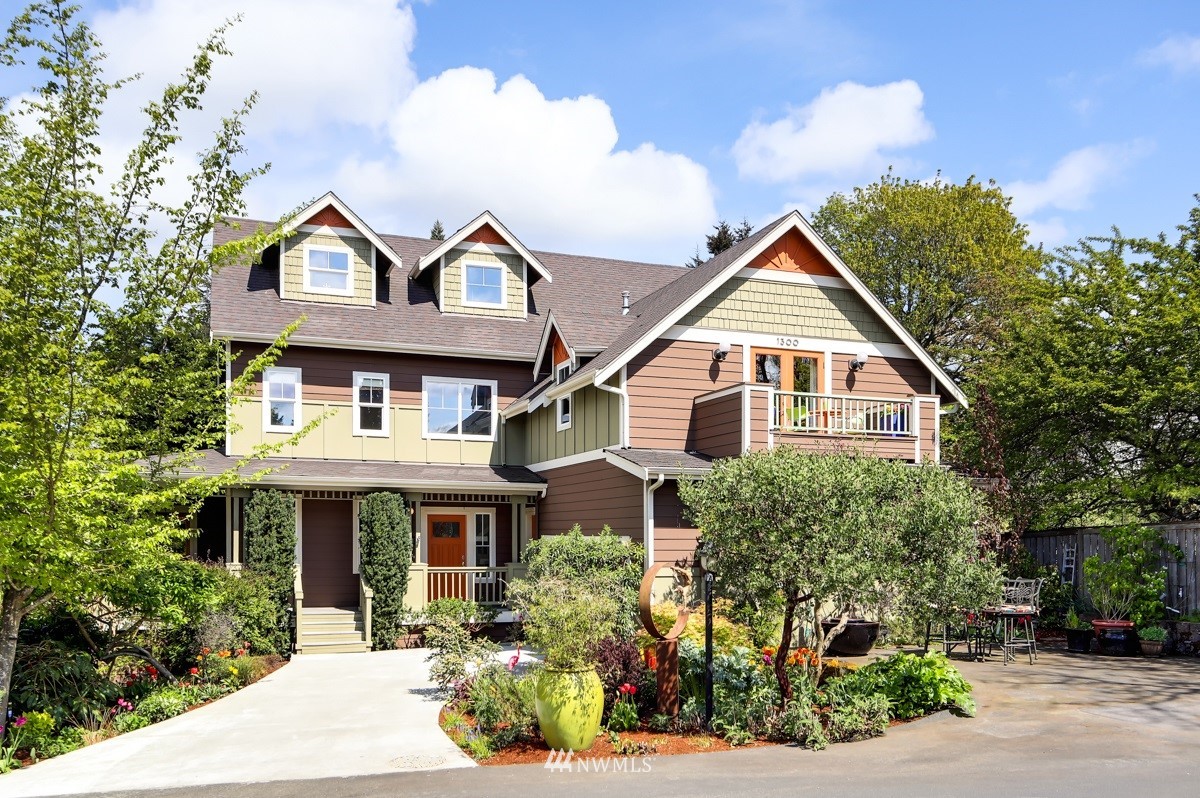 1300 Southwest Webster Street Seattle, WA 98106 - Photo 1 of 39 Gallery Image 1