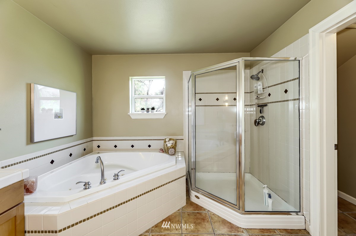 1300 Southwest Webster Street Seattle, WA 98106 - Photo 24 of 39 Gallery Image 24