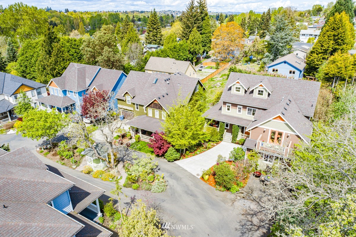 1300 Southwest Webster Street Seattle, WA 98106 - Photo 3 of 39 Gallery Image 3
