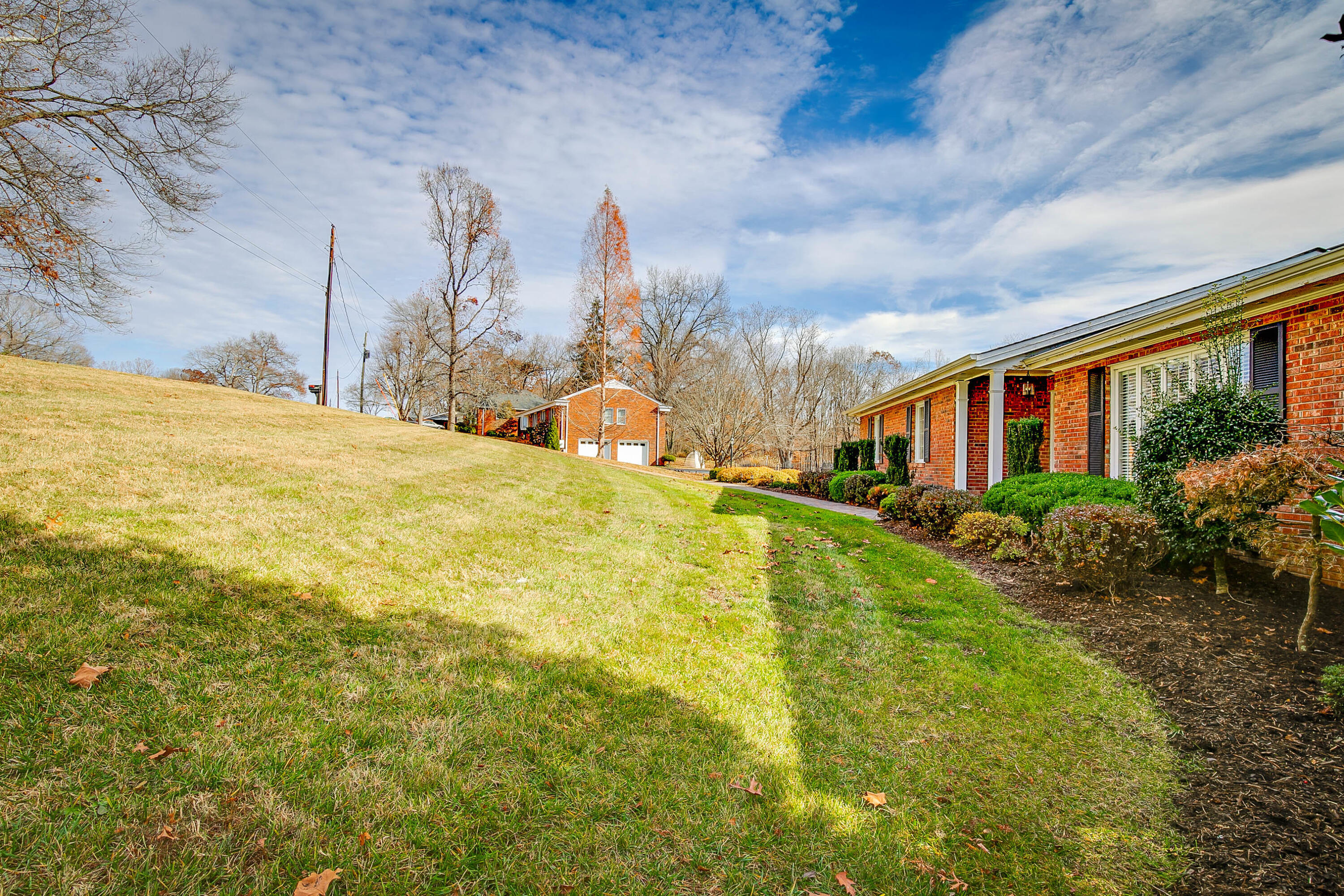 808 Ridgefields Road Kingsport, TN 37660 - Photo 4 of 50 004_ridgefields-4