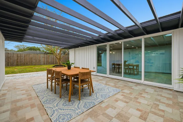 $600,000 | 4610 Creekbend Drive, Houston, TX 77035