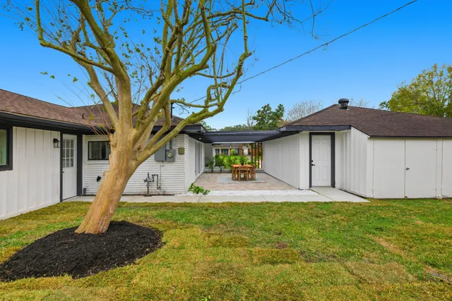 $600,000 | 4610 Creekbend Drive, Houston, TX 77035