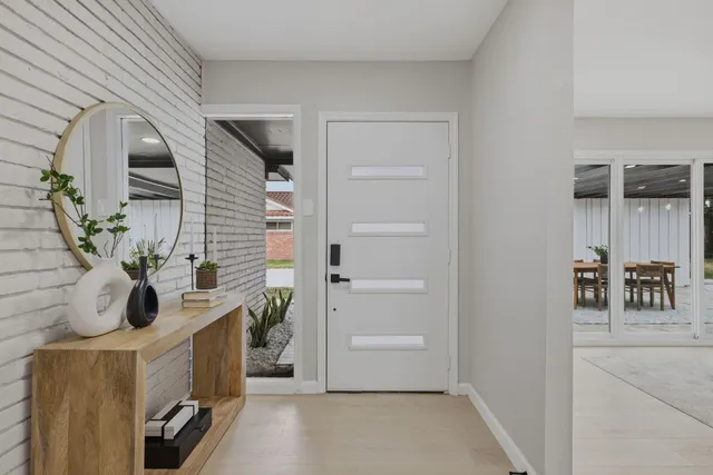 $600,000 | 4610 Creekbend Drive, Houston, TX 77035