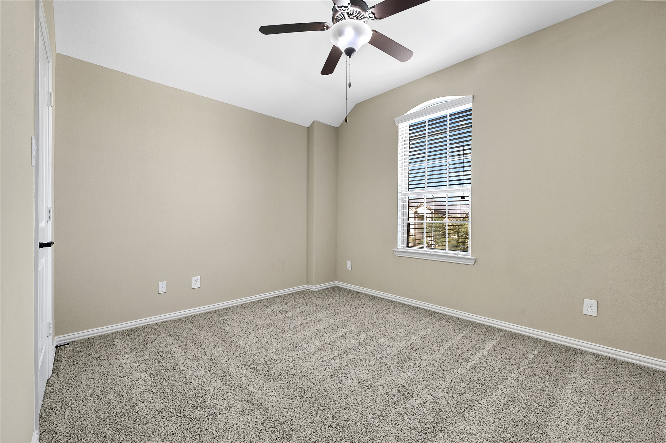 31796 Chapel Rock Lane Spring, TX 77386 - Photo 27 of 30 a view of an empty room with a window