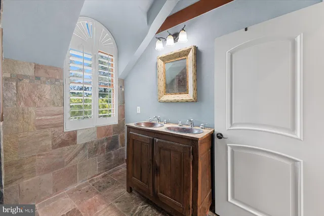 $1,750,000 | 28630 Edgemere Road, Easton, MD 21601