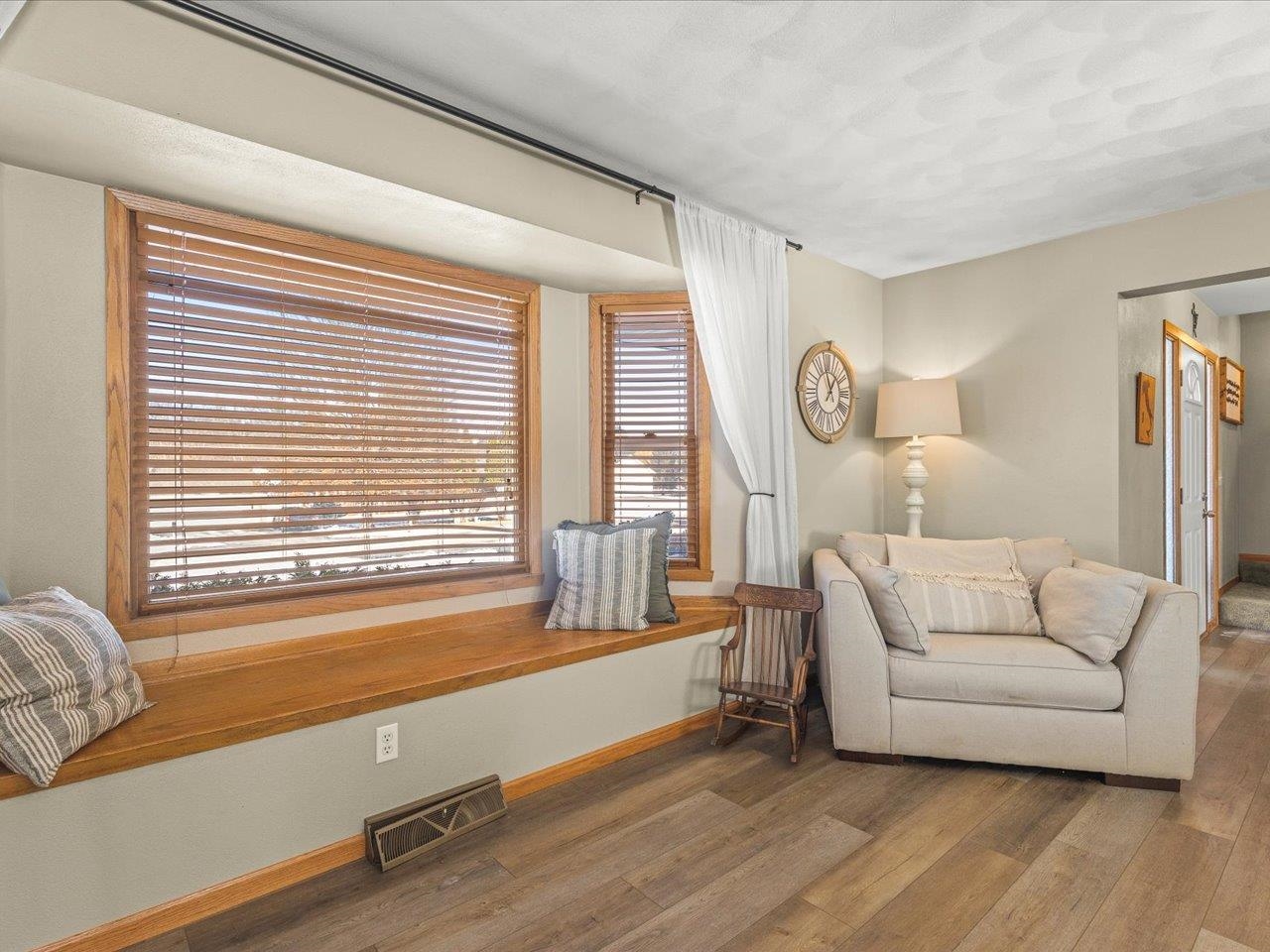 8629 Perth Lane Caledonia, IL 61011 - Photo 11 of 50