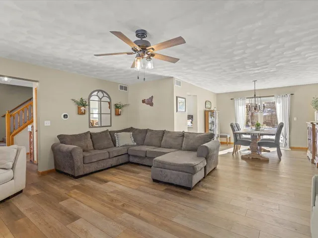 $349,900 | 8629 Perth Lane, Caledonia, IL 61011