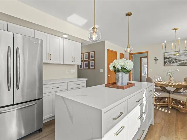 $349,900 | 8629 Perth Lane, Caledonia, IL 61011