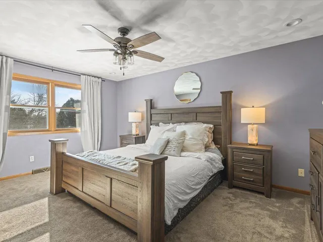 $349,900 | 8629 Perth Lane, Caledonia, IL 61011