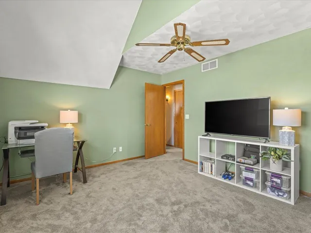 $349,900 | 8629 Perth Lane, Caledonia, IL 61011