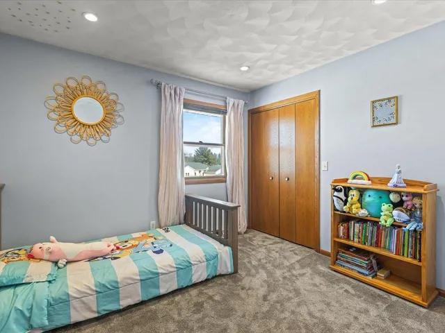 $349,900 | 8629 Perth Lane, Caledonia, IL 61011