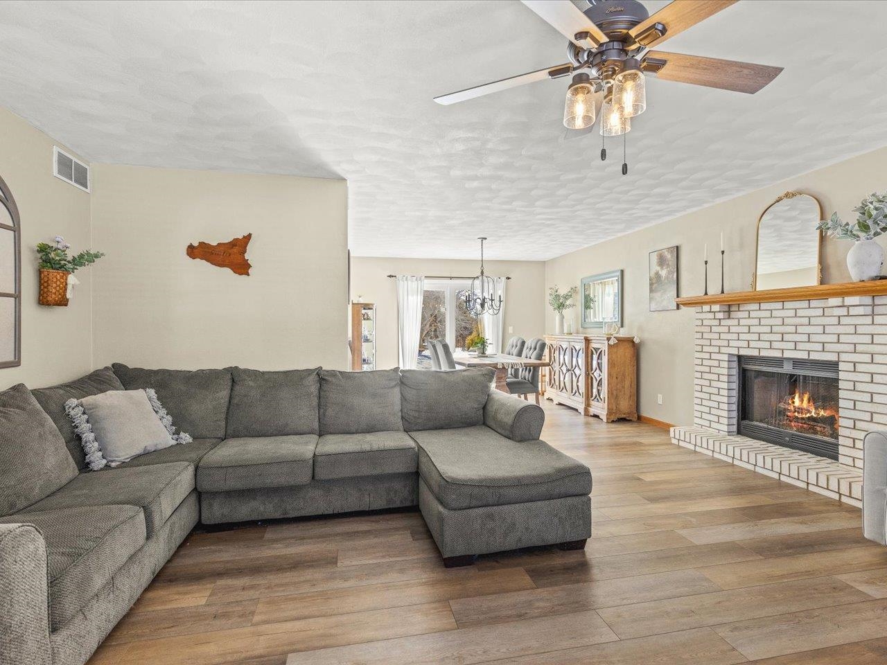 8629 Perth Lane Caledonia, IL 61011 - Photo 9 of 50