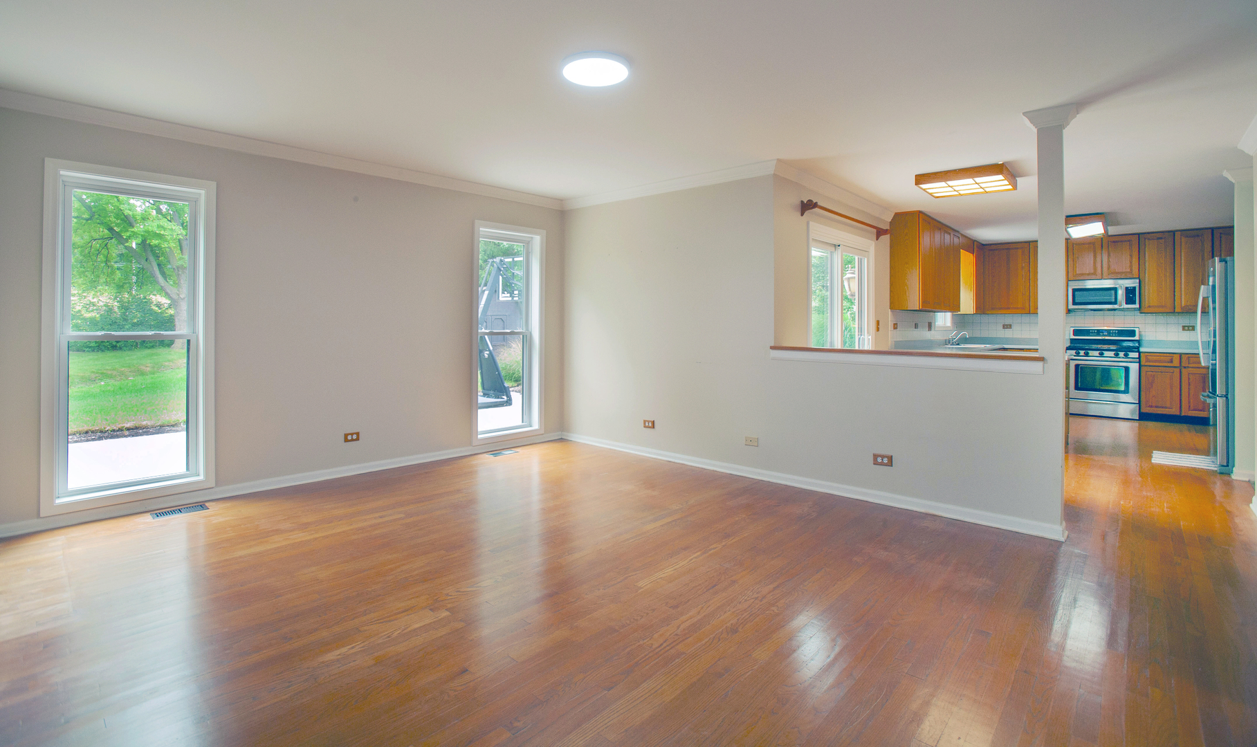 2705 Colonial Drive Elgin, IL 60124 - Photo 12 of 39