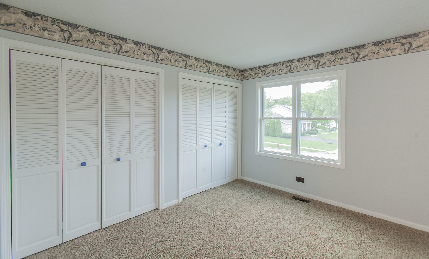 2705 Colonial Drive Elgin, IL 60124 - Photo 30 of 39