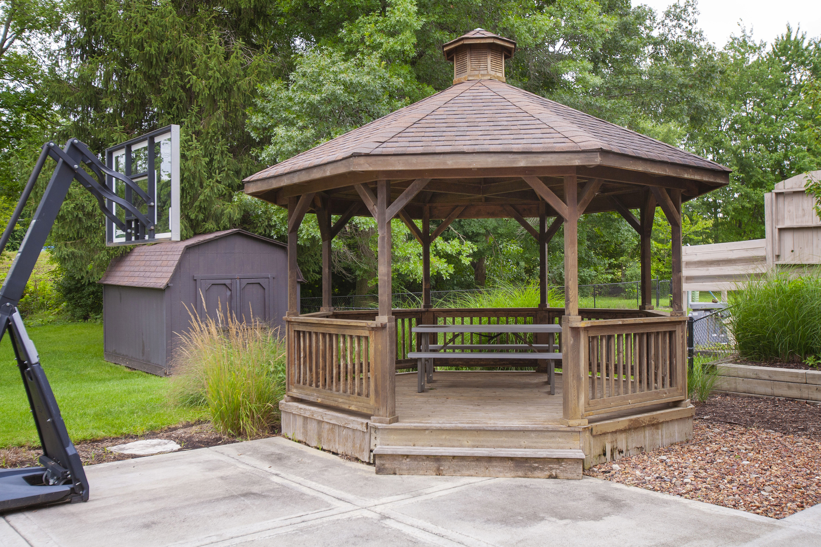 2705 Colonial Drive Elgin, IL 60124 - Photo 3 of 39