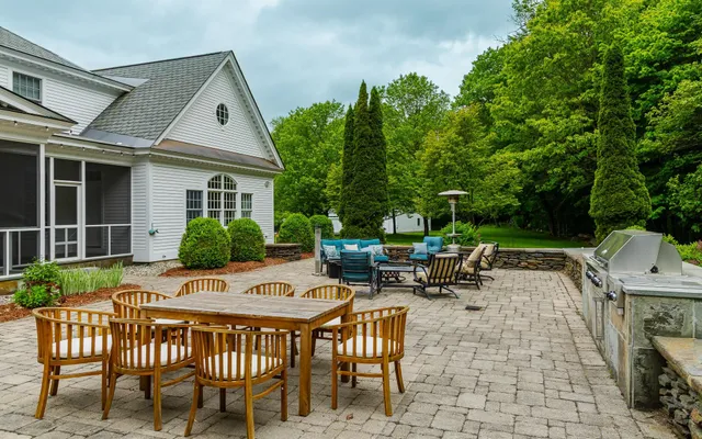 $1,775,000 | 61 N Road, Walpole, NH 03608