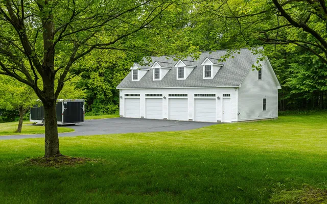 $1,775,000 | 61 N Road, Walpole, NH 03608