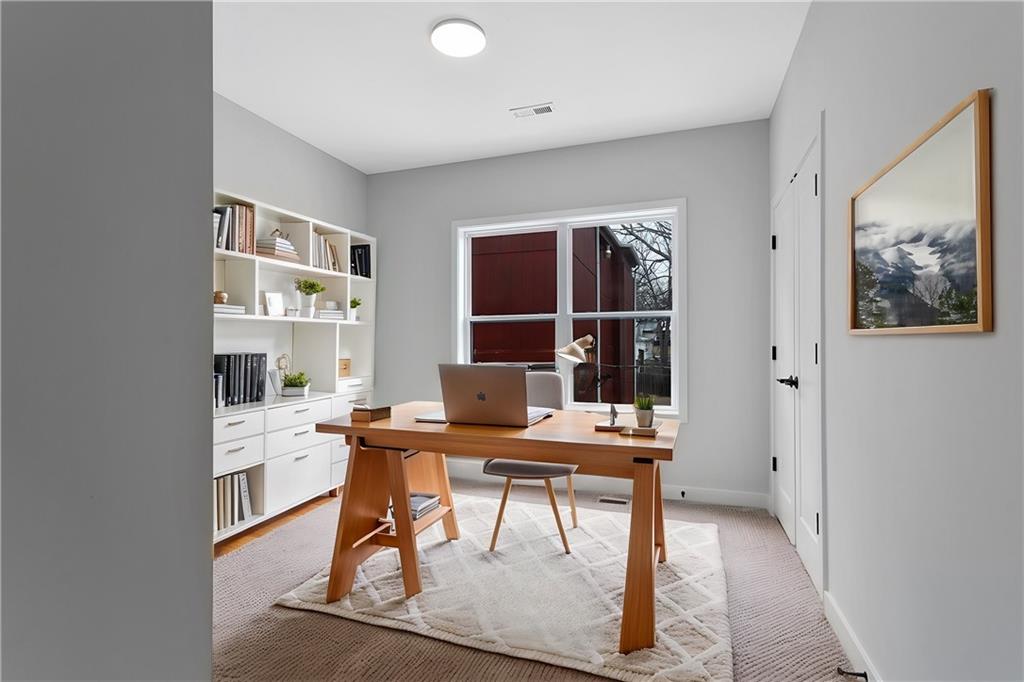 4527 Forest Avenue Kansas City, MO 64110 - Photo 42 of 55