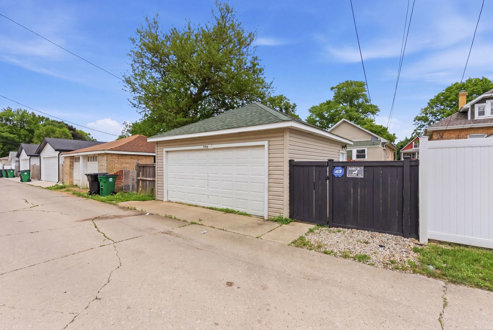 1536 Clinton Avenue Berwyn, IL 60402 - Photo 16 of 18