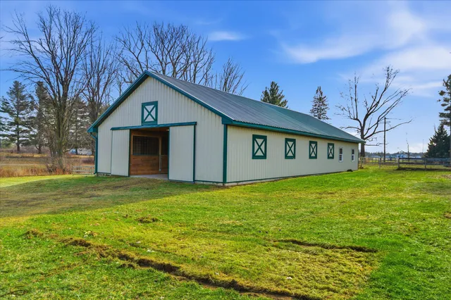 $525,000 | 9378 Smith Road, Tecumseh, MI 49286
