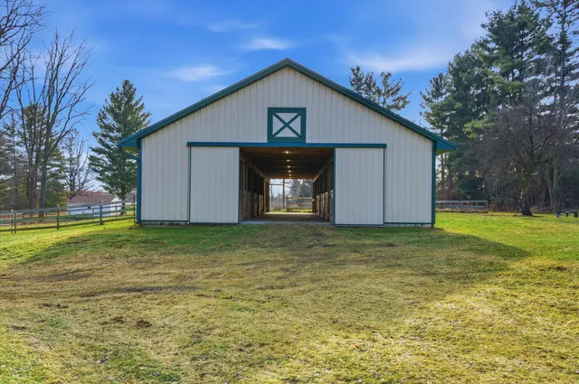 $525,000 | 9378 Smith Road, Tecumseh, MI 49286