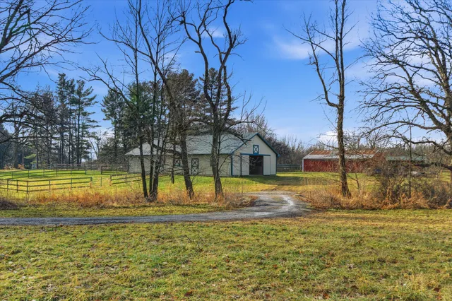 $525,000 | 9378 Smith Road, Tecumseh, MI 49286