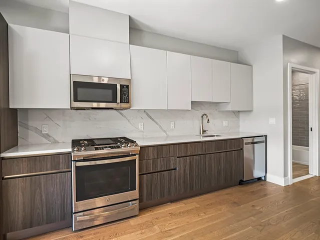 $3,500 | 9 Central Street, Unit 405, Somerville, MA 02143