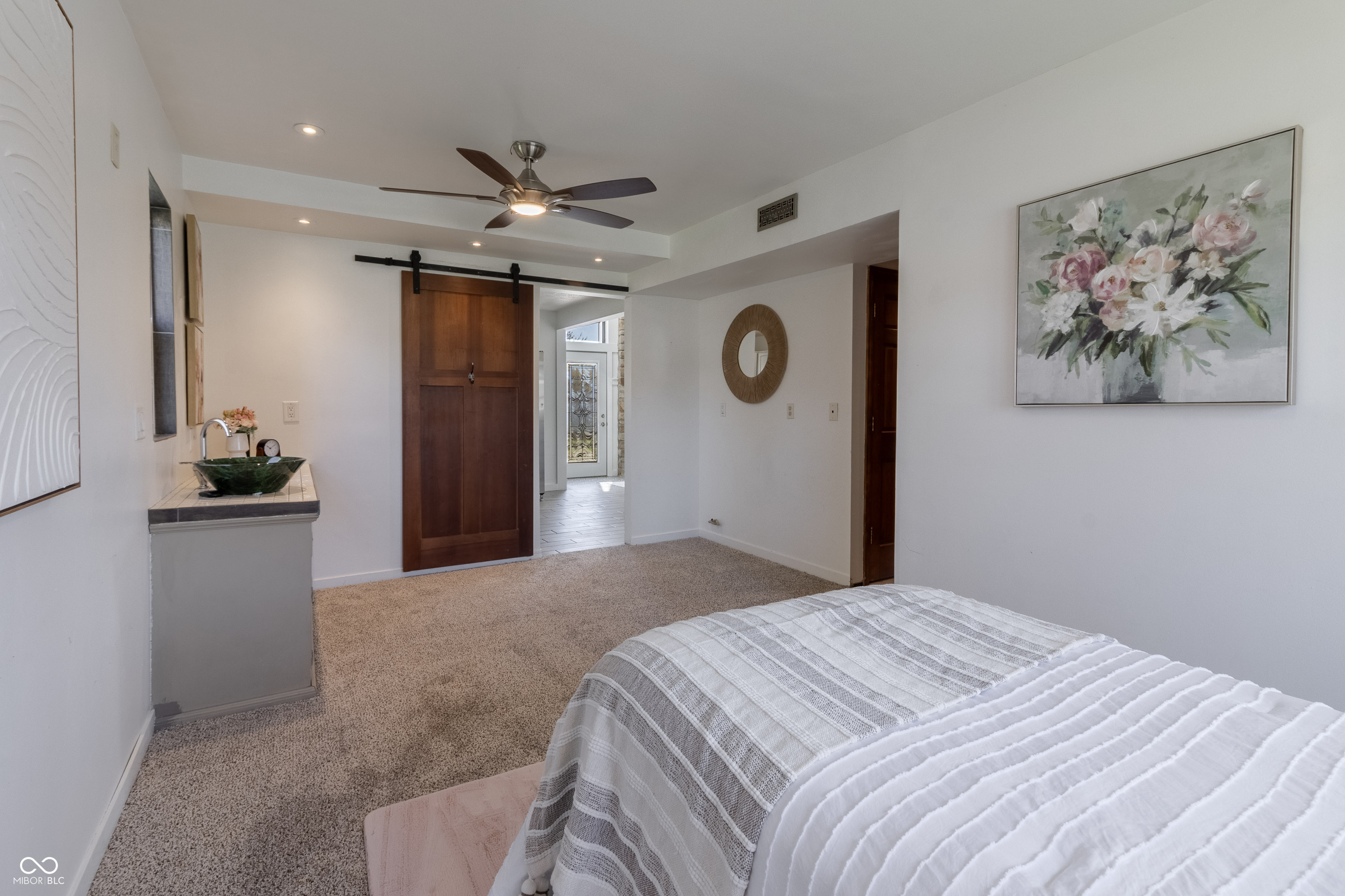 7906 Hampton Place Fishers, IN 46038 - Photo 16 of 39 Gallery Image 16