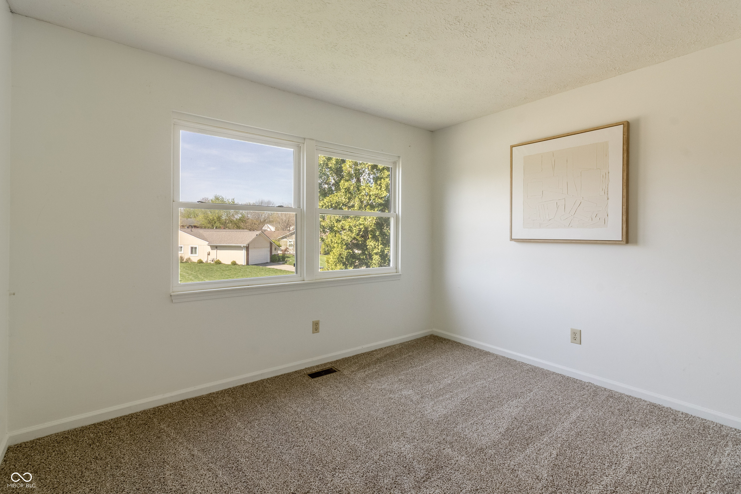 7906 Hampton Place Fishers, IN 46038 - Photo 20 of 39 Gallery Image 20