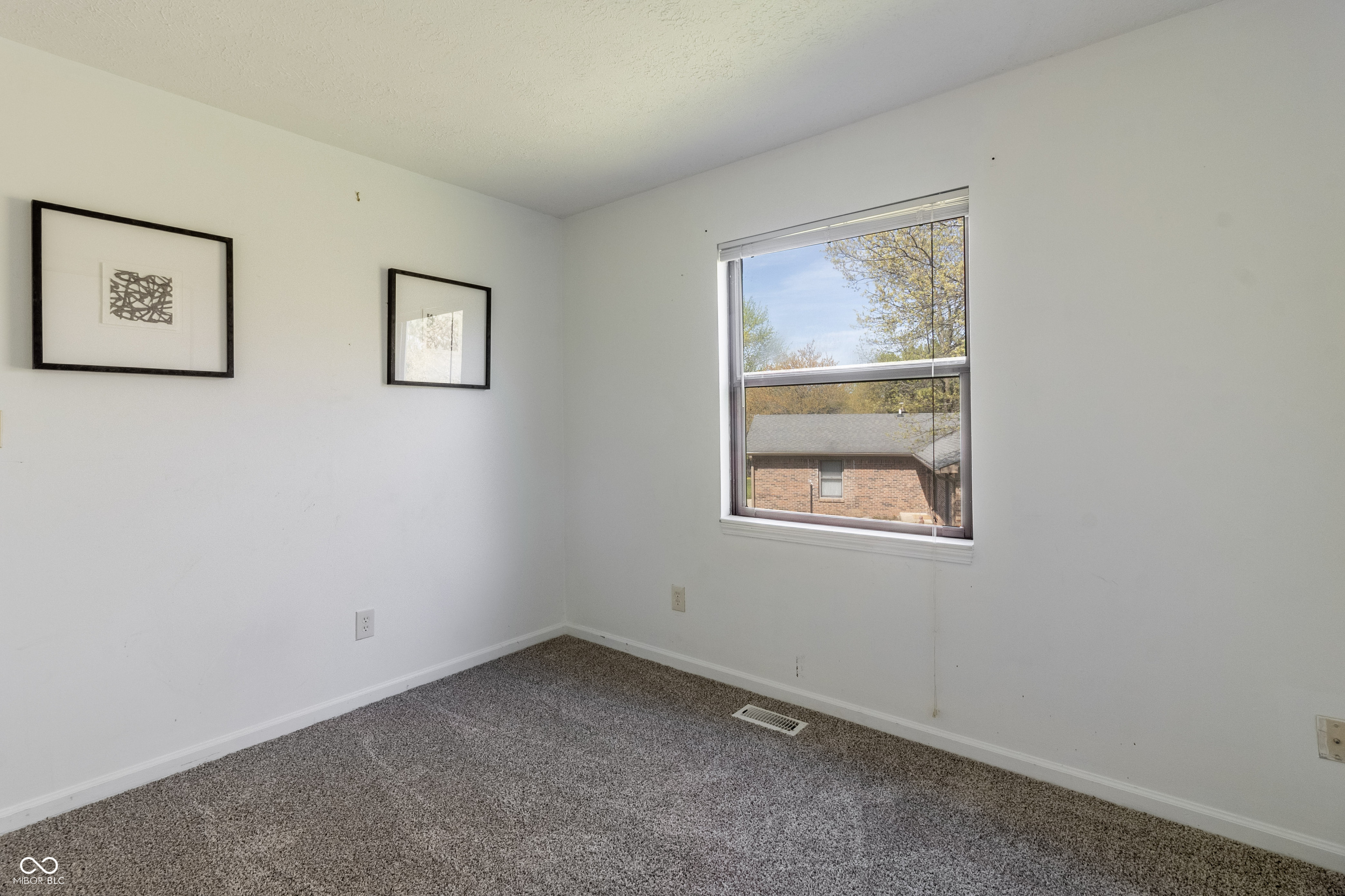 7906 Hampton Place Fishers, IN 46038 - Photo 24 of 39 Gallery Image 24