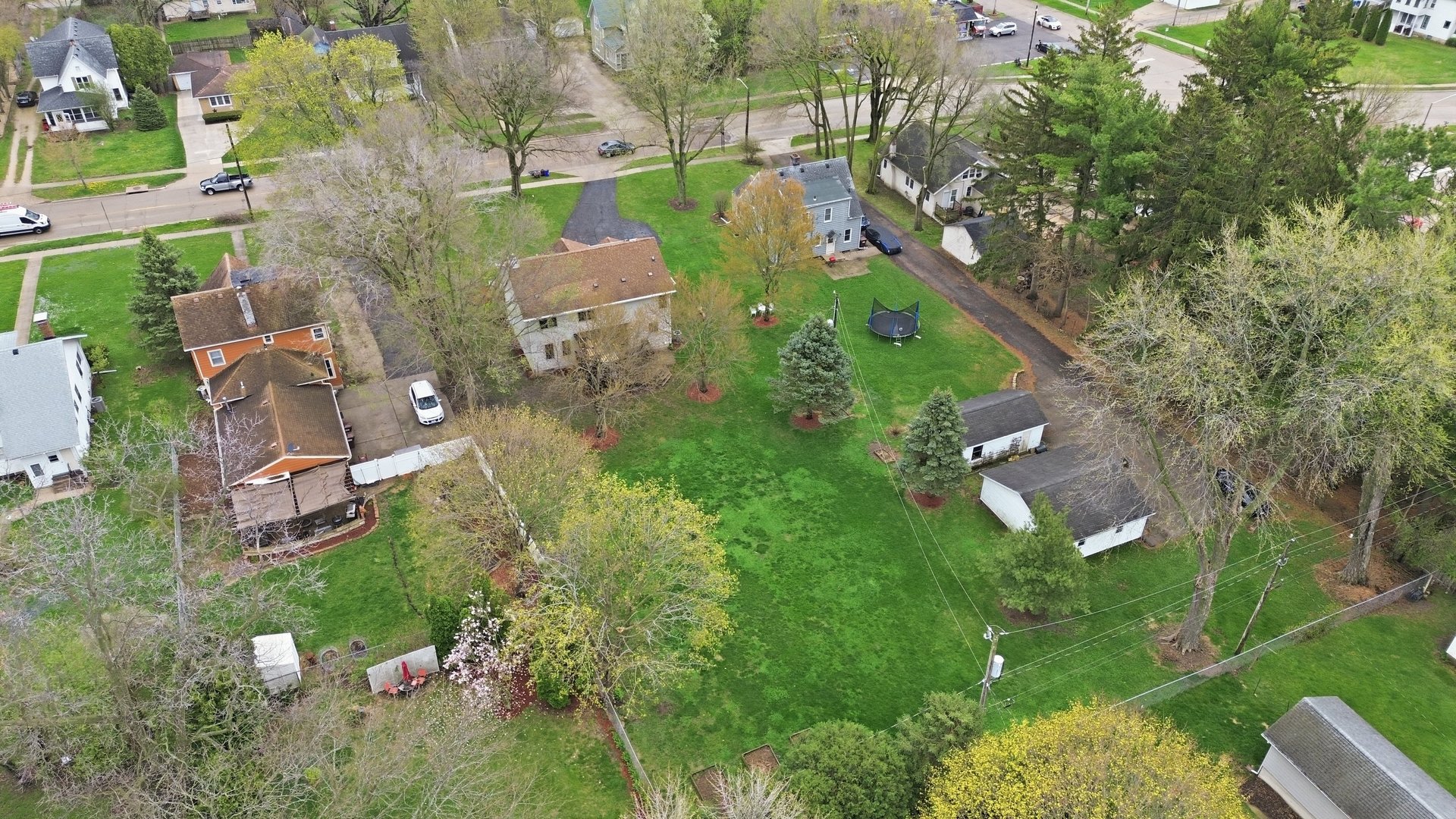 1016 North 7th Street Rochelle, IL 61068 - Photo 30 of 39 an aerial view of multiple houses with yard