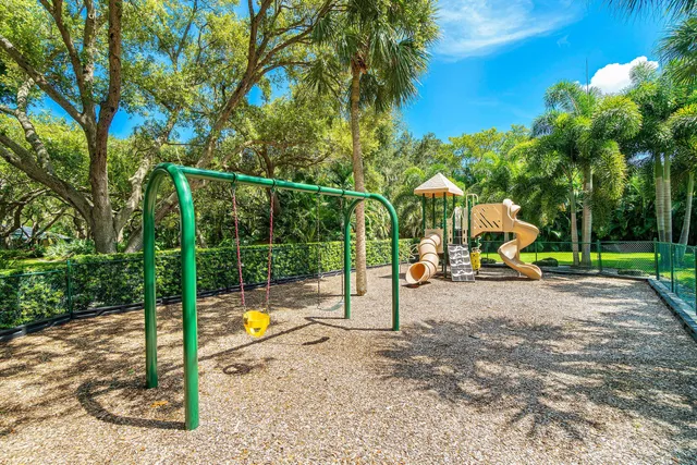 $5,395,000 | 662 Boca Marina Court, Boca Raton, FL 33487