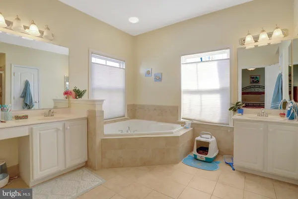 $4,650 | 5257 Bessley Place, Alexandria, VA 22304