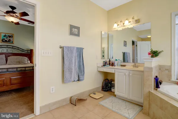 $4,650 | 5257 Bessley Place, Alexandria, VA 22304