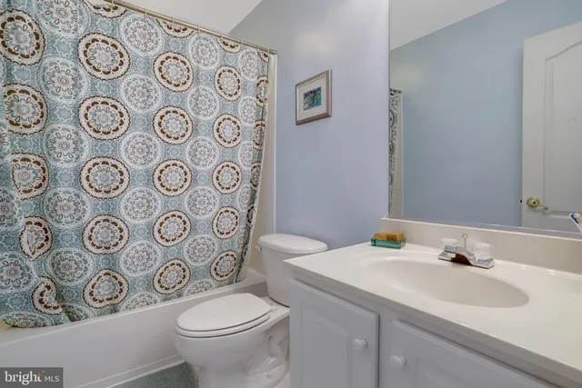 $4,800 | 5257 Bessley Place, Alexandria, VA 22304