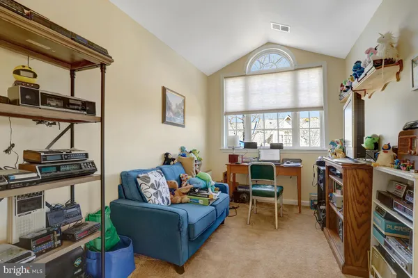 $4,650 | 5257 Bessley Place, Alexandria, VA 22304