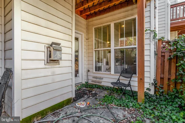 $4,650 | 5257 Bessley Place, Alexandria, VA 22304