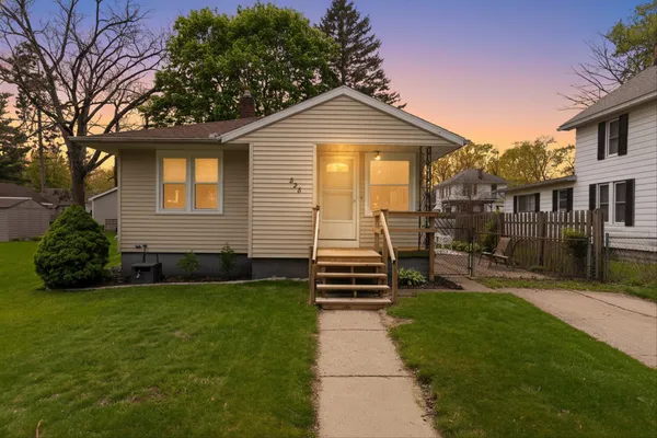 $139,900 | 828 Fleming Avenue, Jackson, MI 49202