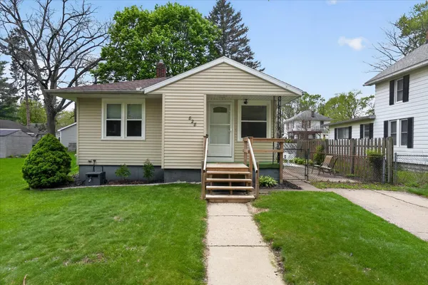 $139,900 | 828 Fleming Avenue, Jackson, MI 49202