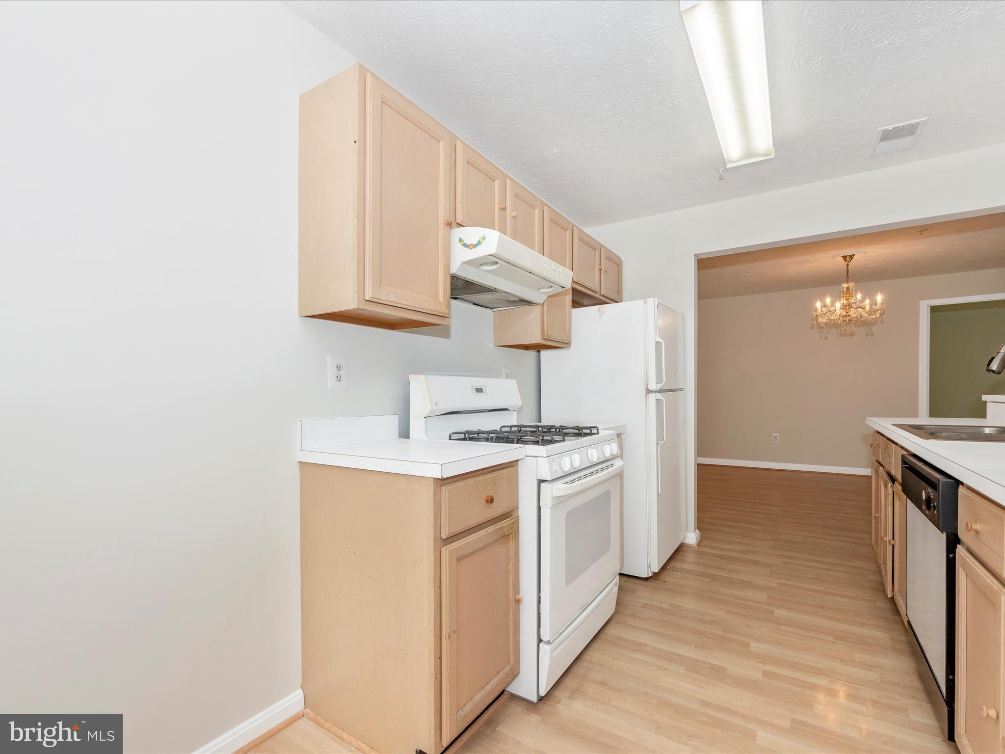 764 Kennington Road, Unit 764 Reisterstown, MD 21136 - Photo 21 of 68 Kitchen