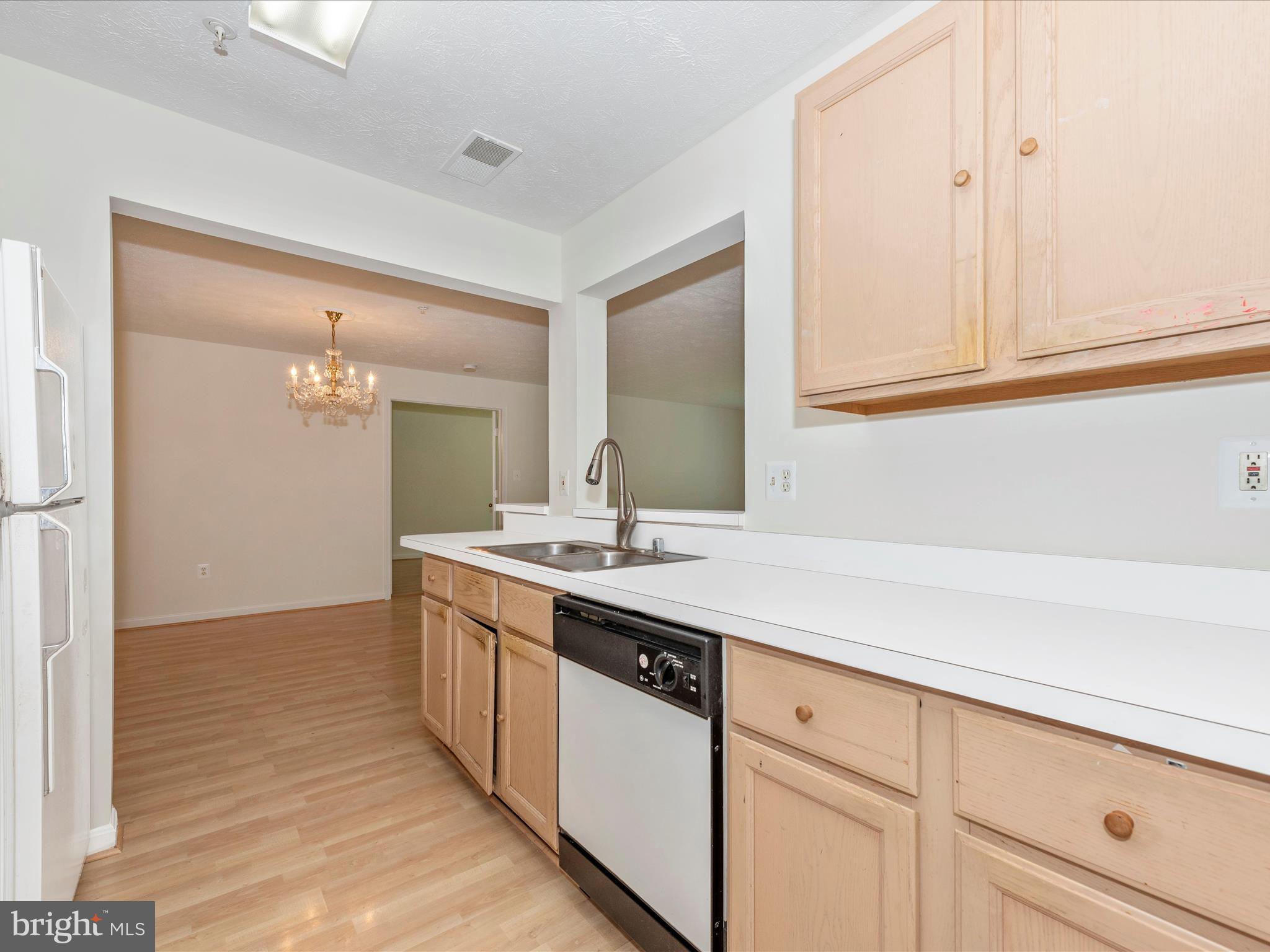 764 Kennington Road, Unit 764 Reisterstown, MD 21136 - Photo 25 of 68 Kitchen