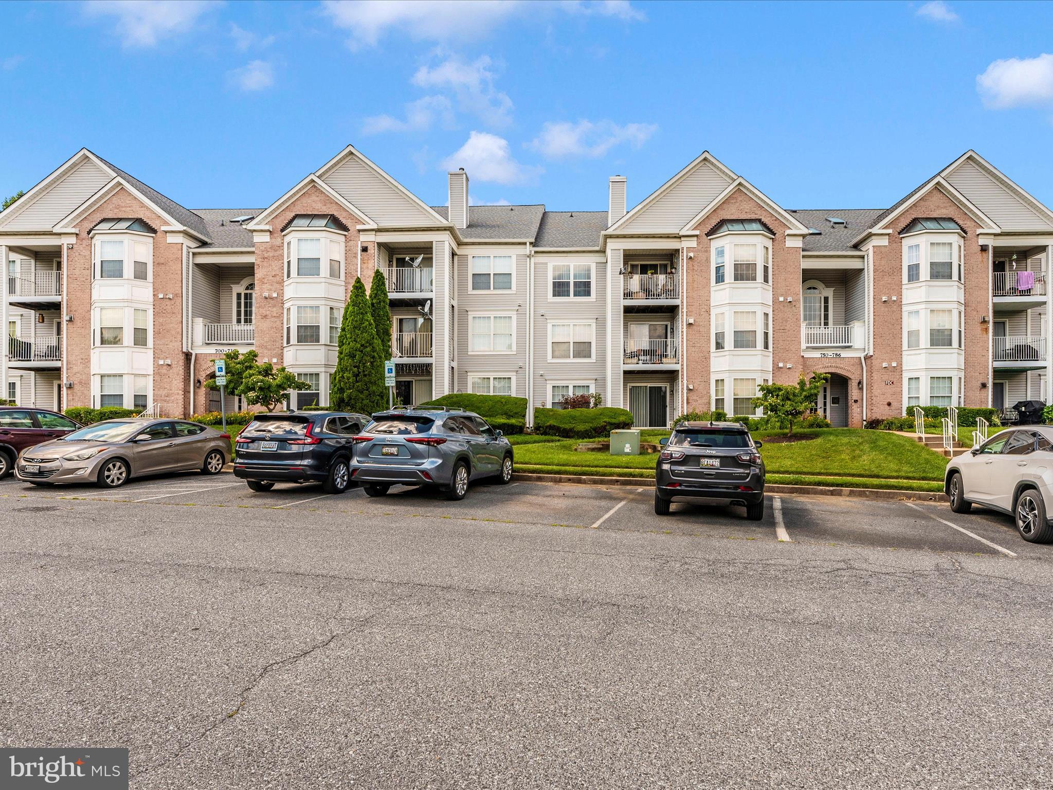 764 Kennington Road, Unit 764 Reisterstown, MD 21136 - Photo 48 of 68 Exterior Front