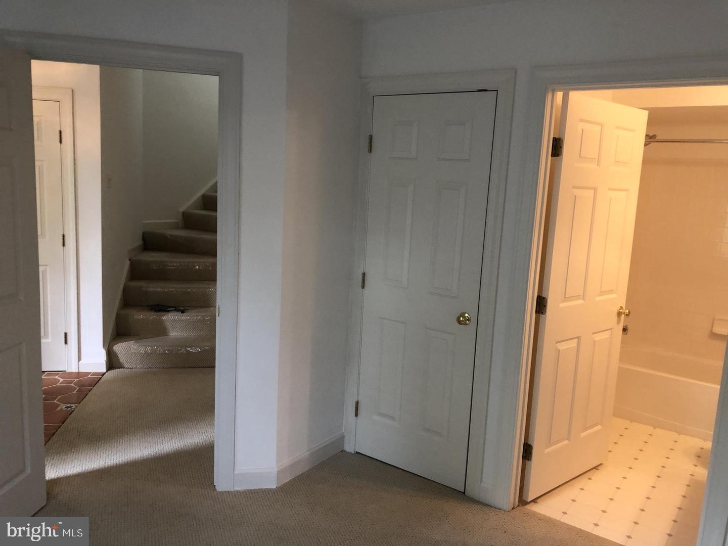 5810 Pearson Lane Alexandria, VA 22304 - Photo 4 of 22