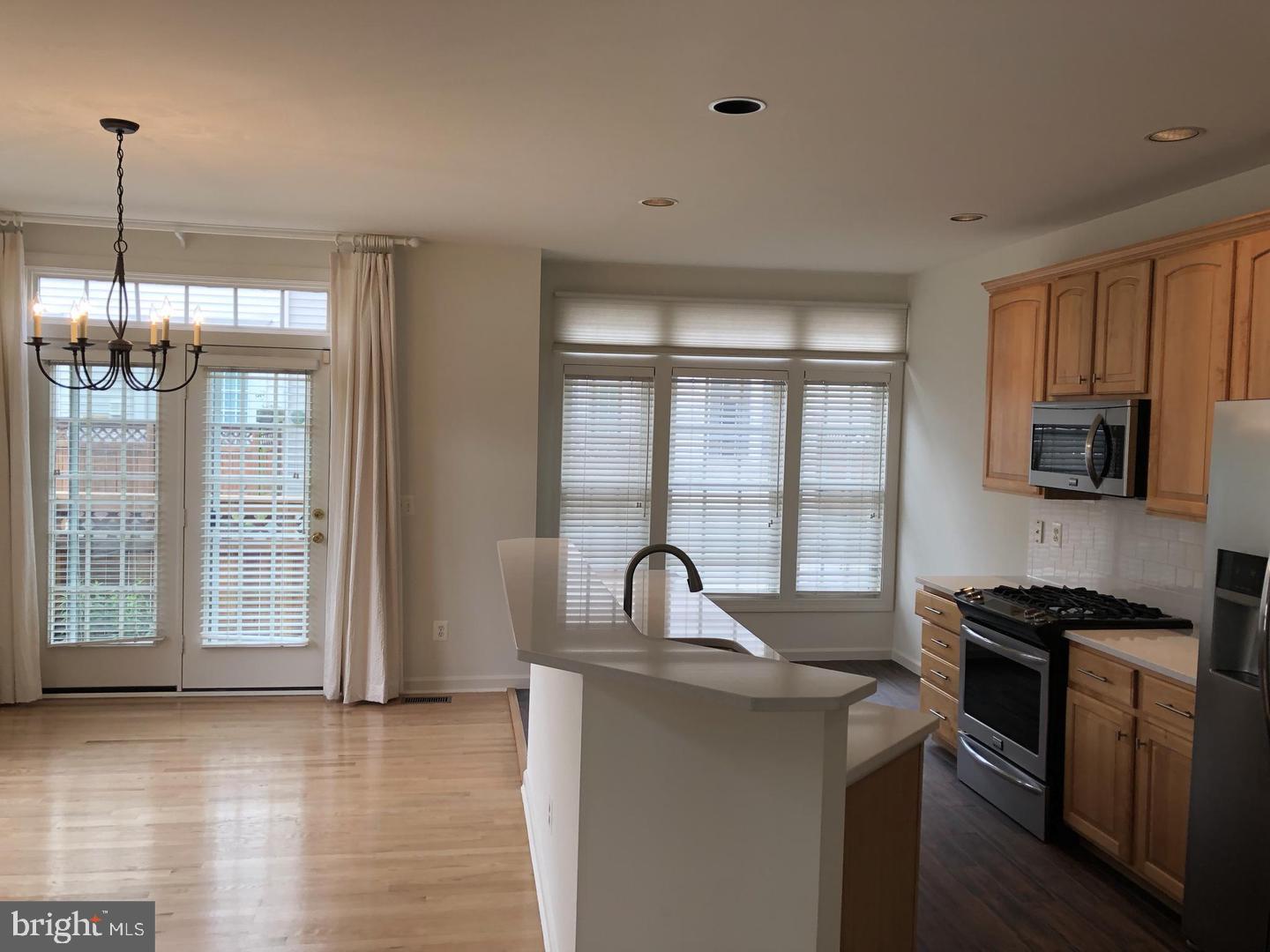 5810 Pearson Lane Alexandria, VA 22304 - Photo 6 of 22