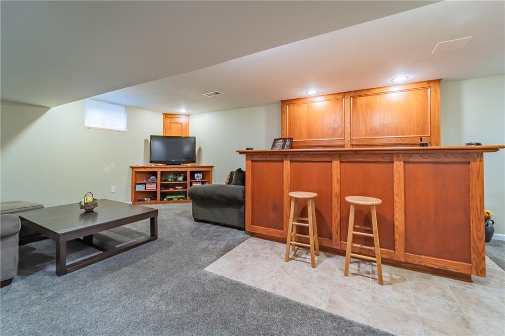 2131 Middle Road Glenshaw, PA 15116 - Photo 15 of 25 Gallery Image 15