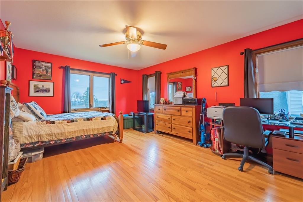 2131 Middle Road Glenshaw, PA 15116 - Photo 17 of 25 Gallery Image 17