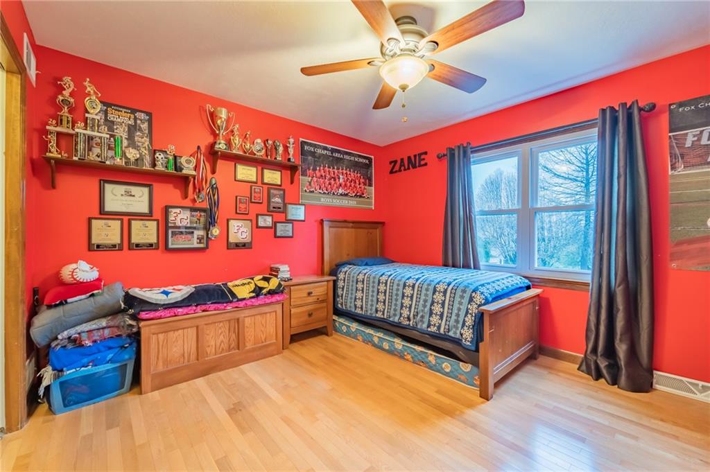 2131 Middle Road Glenshaw, PA 15116 - Photo 18 of 25 Gallery Image 18