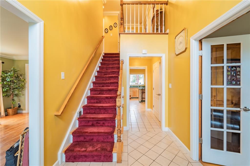 2131 Middle Road Glenshaw, PA 15116 - Photo 4 of 25 Gallery Image 4