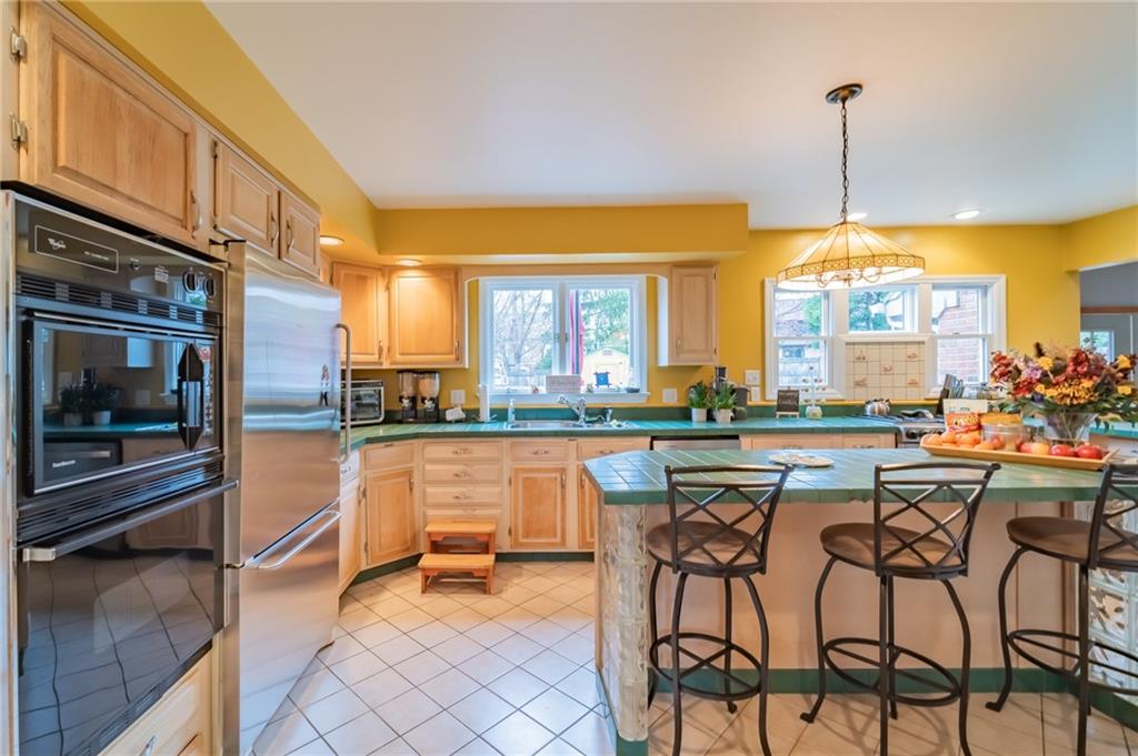 2131 Middle Road Glenshaw, PA 15116 - Photo 8 of 25 Gallery Image 8